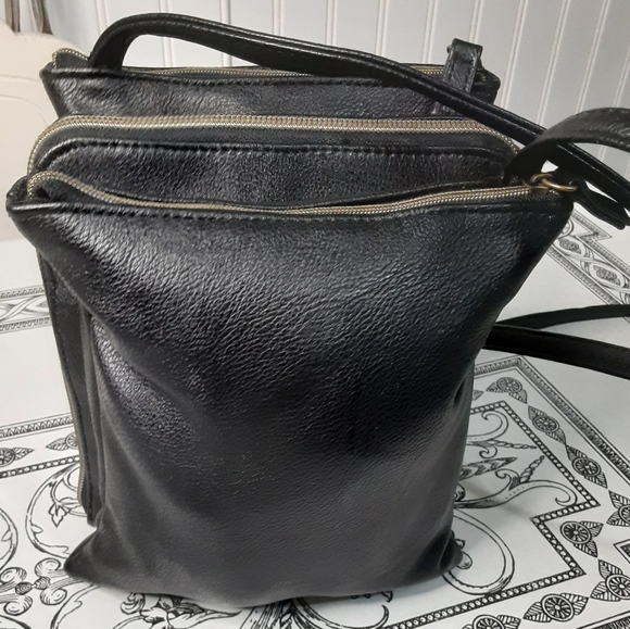 Easy Spirit Small Crossbody Bag - Picture 2 of 5